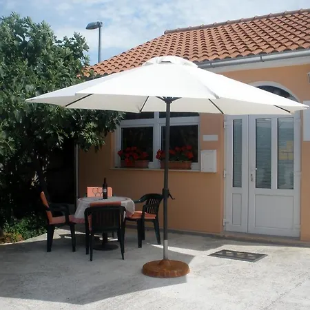 In With Terrace, Air Conditioning,wifi 4449-1 Holiday home *