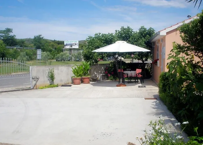 In With Terrace, Air Conditioning,wifi 4449-1