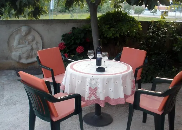 In With Terrace, Air Conditioning,wifi 4449-1 Holiday home